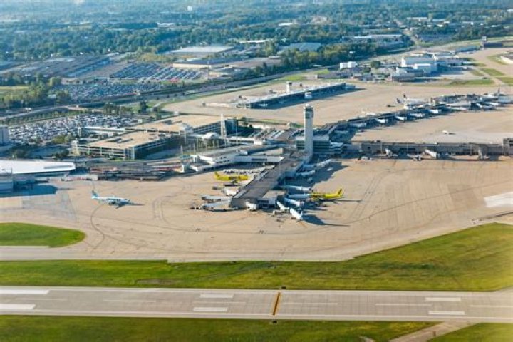 Freedom 2 Go Cleveland Hopkins Airport Car Service