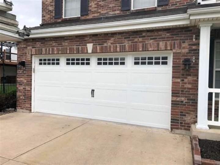 Neighborhood Garage Door Service-Hornsby Bend, TX